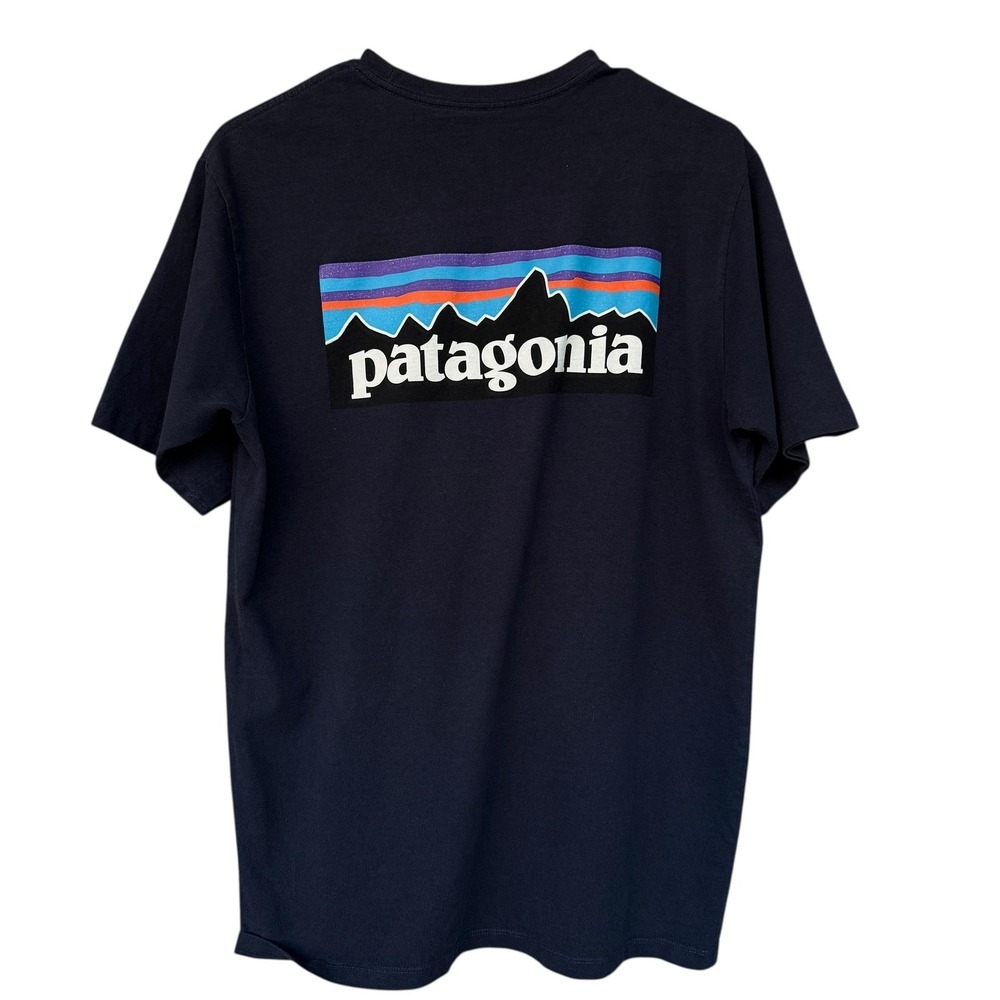 Patagonia Shirt Mens Medium Navy P-6 Logo Responsibili-Tee‎ Graphic Outdoor